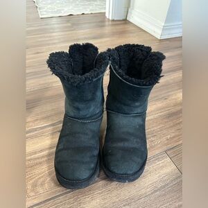 UGG Black Bow Short Boots